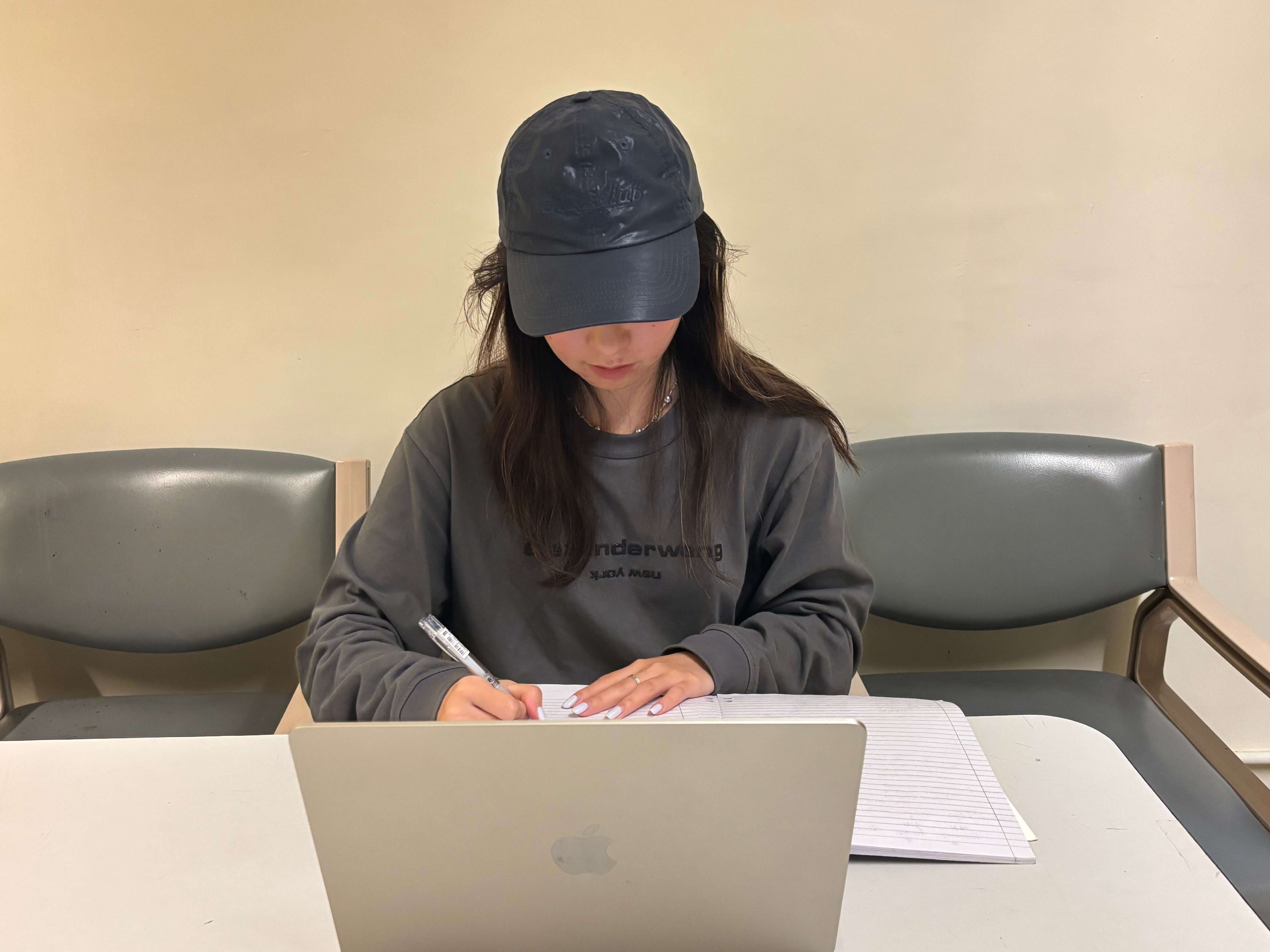 丁悦然 香港浸会大学