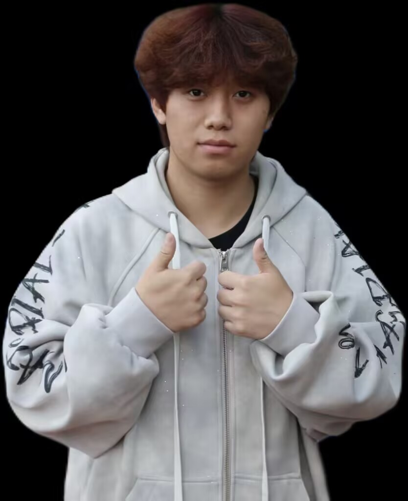 真杨傲.jpg