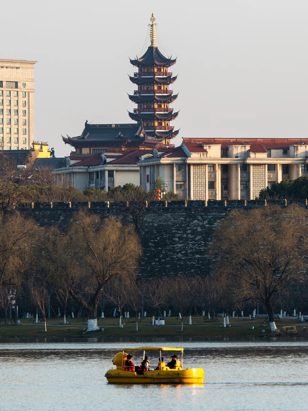 🌇玄武湖｜Golden Hour太治愈_2_落雨📷_来自小红书网页版.jpg