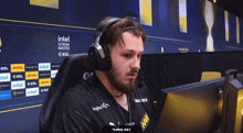 jlshocked2.gif