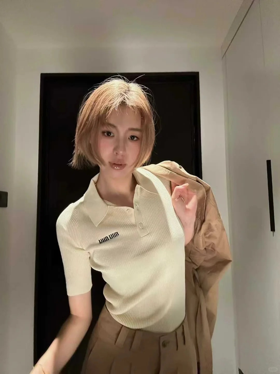 奶油色miu 系polo 针织衫_5_雨雨c5s_来自小红书网页版.jpg