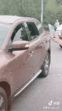 video2gif_20191013_233218.gif