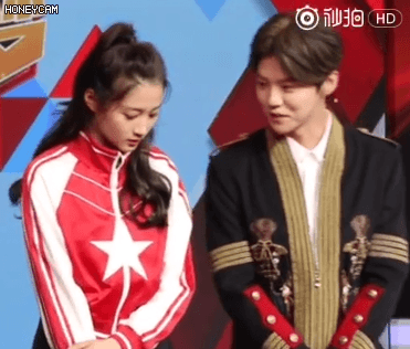 F5087659-F606-4657-A98A-E3D8AE34E379.gif