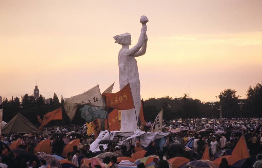 tiananmen-square-protests-of-1989.jpg